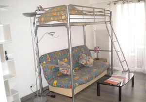 NICE - LARGE BRIGHT Studio, CROSSING with Independent Kitchen City Center
