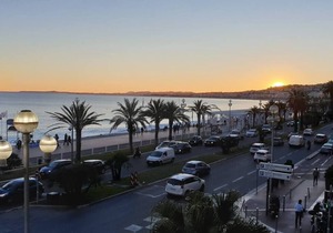 nice view Facing the sea . free parking