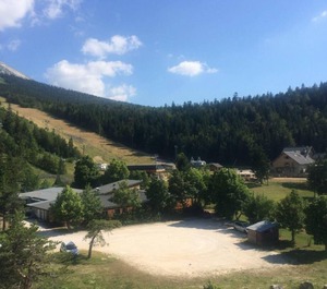 Foot Of The Slopes Lans 