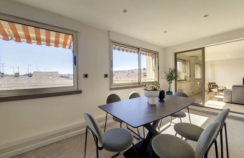 Jean-Medecin Apartment | 115 m² Apartment ∙ 2 bedrooms ∙ 4 guests