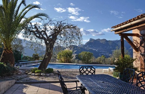 La Roquette-sur-Var Villa | 180 m² Villa ∙ 4 bedrooms ∙ 8 guests