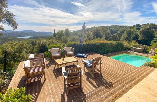 Montauroux Villa | 215 m² Villa ∙ 3 bedrooms ∙ 8 guests