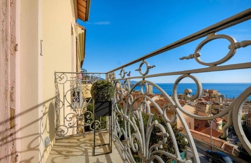Beausoleil Apartment | 3 Bedroom Apartment in Beausoleil