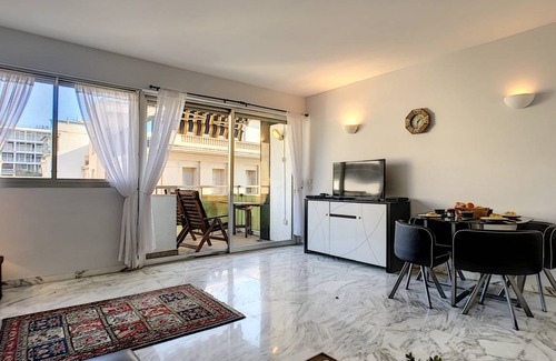 Carre d'Or Apartment | 35 m² Studio flat ∙ 2 guests