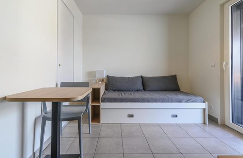 Vernier Apartment | AGENCE PRO - Studio with balcony - Quartier Libération - Nice