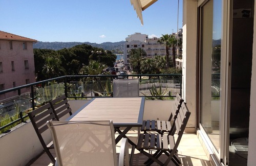 Juan-les-Pins Apartment | Air-conditioned apartment with terrace, beach at 50m, 1 bedroom, 5/7 people