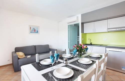 Grimaud Condo | Appart cosy et équipé, près de la plage