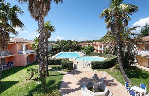 Grimaud Condo | Appart cosy et équipé, près de la plage