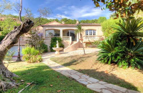 Antheor Villa | Beautiful private villa for 8 people with WIFI, private pool, A/C, TV, terrace and pets allowed