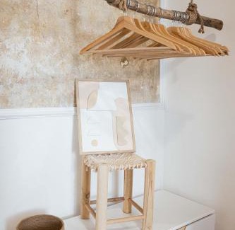 Le Suquet Apartment | Charme du Suquet - 12mn du Palais&Plage, cosy, neuf