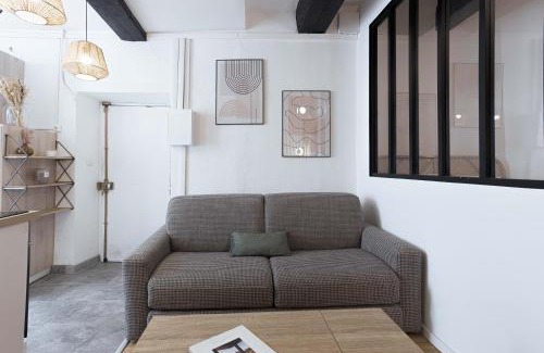 Le Suquet Apartment | Charme du Suquet - 12mn du Palais&Plage, cosy, neuf