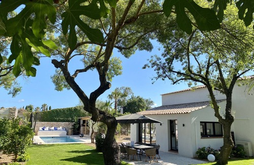 Grimaud House | Charming authentic house nestled in a garden of Eden