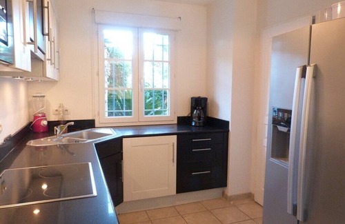 Gassin Apartment | GASSIN/LES PARCS DE LONGAGNE: 3-BEDROOM HOUSE IN SECURE DOMAIN WITH POOL