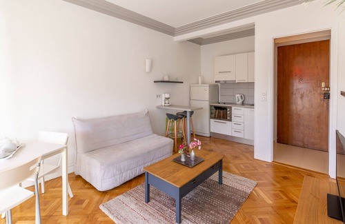 Carre d'Or Apartment | Lovely apartment near the sea
