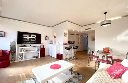 Carre d'Or Apartment | LUX VIEW