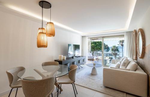 Pointe Croisette Apartment | REF 1979 - Cannes Palm beach- Sea view apartment for rent