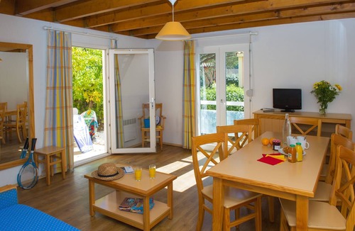 Port-la-Nouvelle Villa | À 15 min de la plage | Piscines & tennis sur place