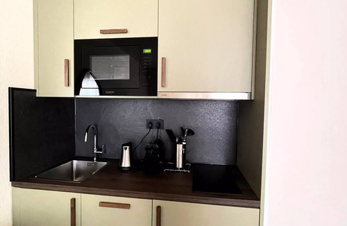 Juvignac Apartment | 1-Bedroom Apartment Hotel for 2–4 People - Côté Garrigue