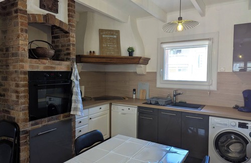 Martigues House | 1 bedroom private vacation home in martigues