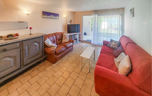 Loupian Apartment | 1 Bedroom Stunning Apartment In Loupian