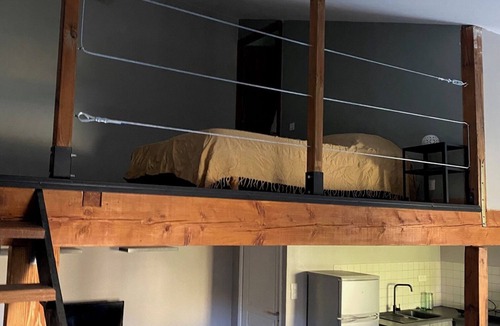 Bedarrides Apartment | 15 km from Orange, Avignon and Carpentras, 5 km from Châteauneuf-du-Pape,