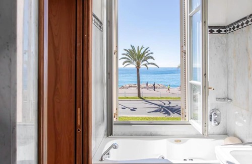 Les Baumettes Apartment | #15 Staywizus -Sea front Villa AC stunning view for 6 people wifi