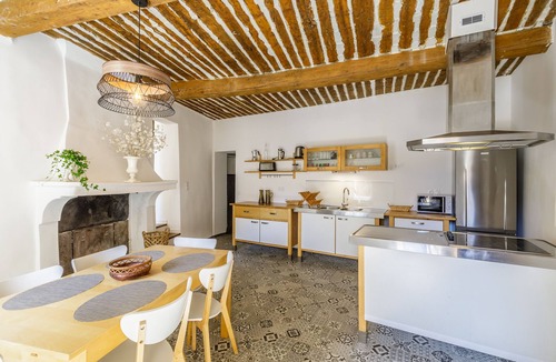 Robion House | 17th-century village house with a private pool, not overlooked, quiet, ideal for families
