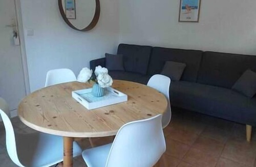 Giens Apartment | 2 1-bedroom apartments 5 minutes' walk from the beach