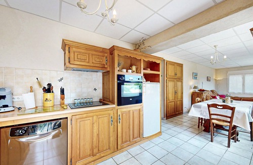 Caromb Apartment | 2 bedroom beautiful apartment in Caromb