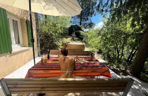 Saint-Jean-du-Gard Villa | 2-bedroom gîte with jacuzzi sleeps 6
