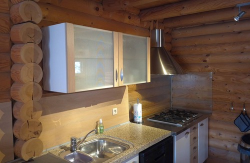 Chateauroux-les-Alpes Ski Chalet | 2 Chalets with private Jacuzzi in the mountains in a 3-star campsite