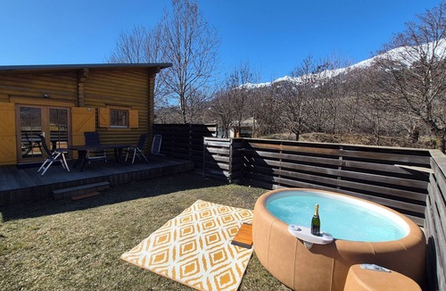 Chateauroux-les-Alpes Ski Chalet | 2 Chalets with private Jacuzzi in the mountains in a 3-star campsite