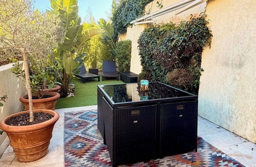 Guerrevieille Apartment | 2 new bedrooms in Sainte-Maxime with luxury sea garden