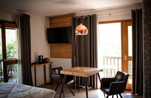 Pelvoux Apartment | 2-person apartment in Vallouise-Pelvoux! Family home since 1896