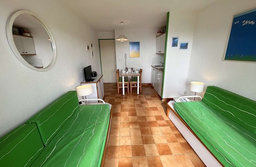 La Croix-Valmer Apartment | 2-Room Apartment Sleeps 4 with Pool, Tennis, Parking in La Croix-Valmer