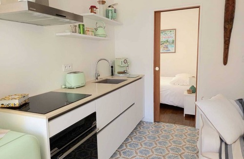Juan-les-Pins Apartment | 2 ROOM APARTMENT NEAR THE SEA AND PINES OF JUAN-LES-PINS