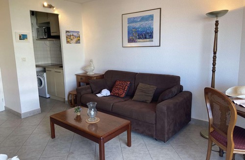 Frejus Plage Apartment | 2-room apartment with terrace near the beach