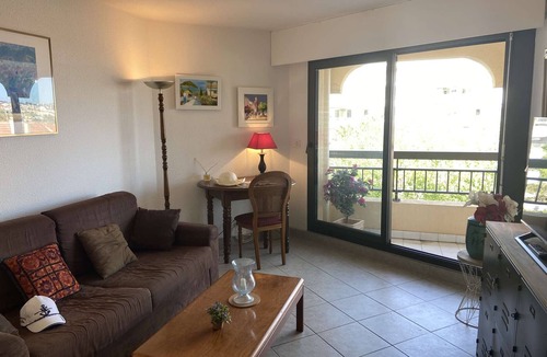 Frejus Plage Apartment | 2-room apartment with terrace near the beach