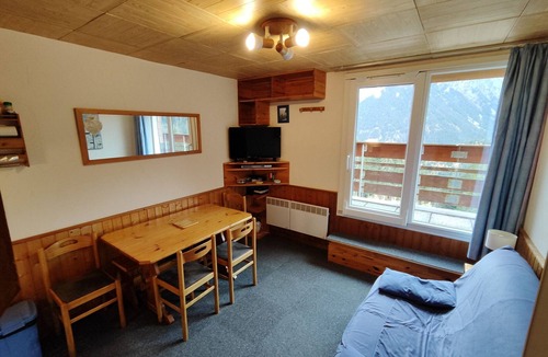 Le Pleynet Apartment | 2-Room Cabin Apt, 200m from Slopes, 6 pers, Balcony