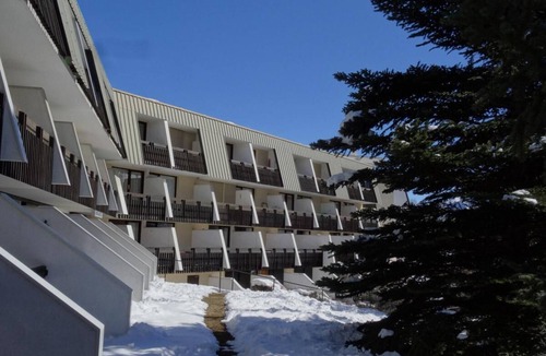 Chantemerle Apartment | 200m from resort center, 1st floor, balcony, tv, ski locker, 26m², Serre Chevalier