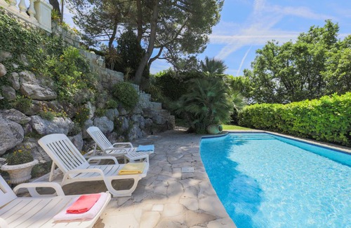Tourrette-Levens Villa | 230 m² Villa ∙ 4 bedrooms ∙ 8 guests