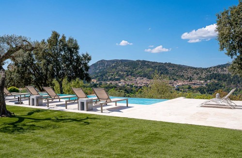 La Garde-Freinet Villa | 250 m² Villa ∙ 5 bedrooms ∙ 10 guests