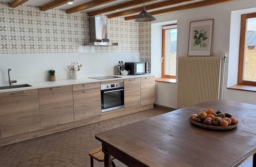 Orcieres-Merlette Ski Chalet | 250m2 family chalet, sleeps 12. Panoramic view, private south-facing garden