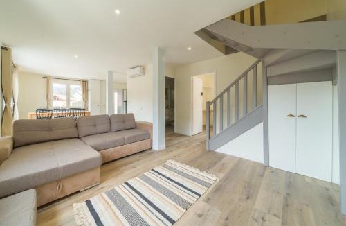 Allevard Apartment | 27 Pic de belledonne Duplex 5 ch