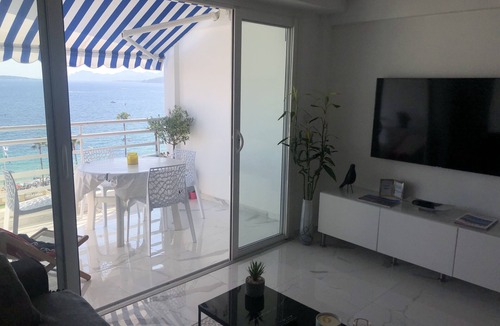 Juan-les-Pins Apartment | 2P Luxe Neuf Dernier Étage Front mer Juan les Pins Classé 4 Étoiles
