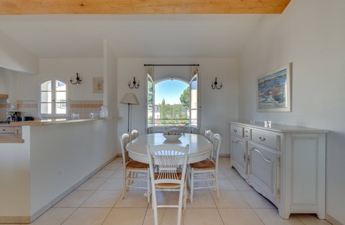 La Motte Apartment | 3-BEDROOM APARTMENT WITH TERRACE (N°524)