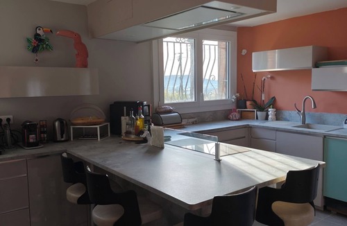 La Garde House | 3-bedroom single-family home, 3 km from the beaches and close to everything: restaurants, movie theater, park, and sports facilities