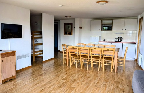 Chamrousse Apartment | 3-room apartment for 8–10 people near the slopes