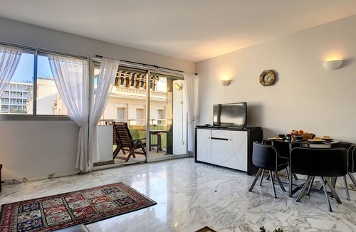 Carre d'Or Apartment | 35 m² Studio flat ∙ 2 guests