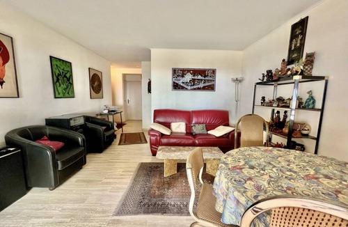 Mandelieu-la-Napoule Beach Apartment | 3P04 Holiday rental T3 la-Napoule in a seafront residence